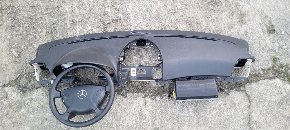 Tablier c/volante Mercedes-Benz E220 w211
