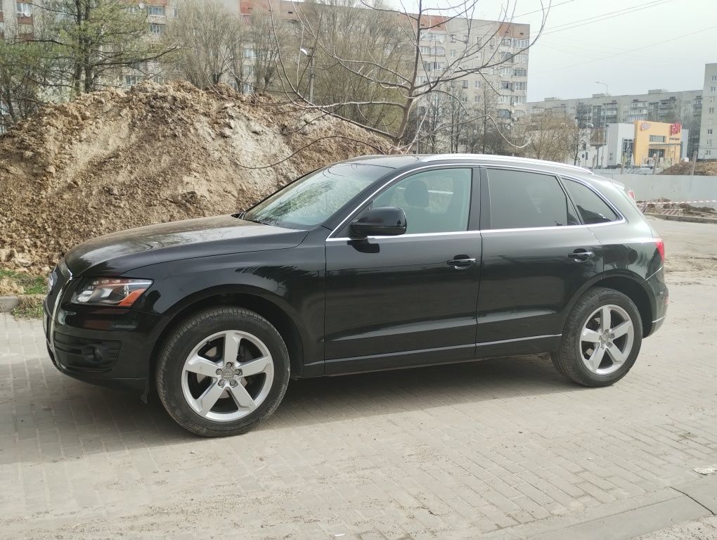 Продам Audi Q5 2.0 TFSI