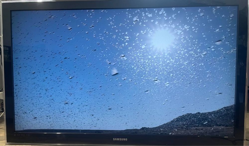 Телевізор Samsung LE46C750R2Z 46 дюймів Full HD 3D з кронштейном