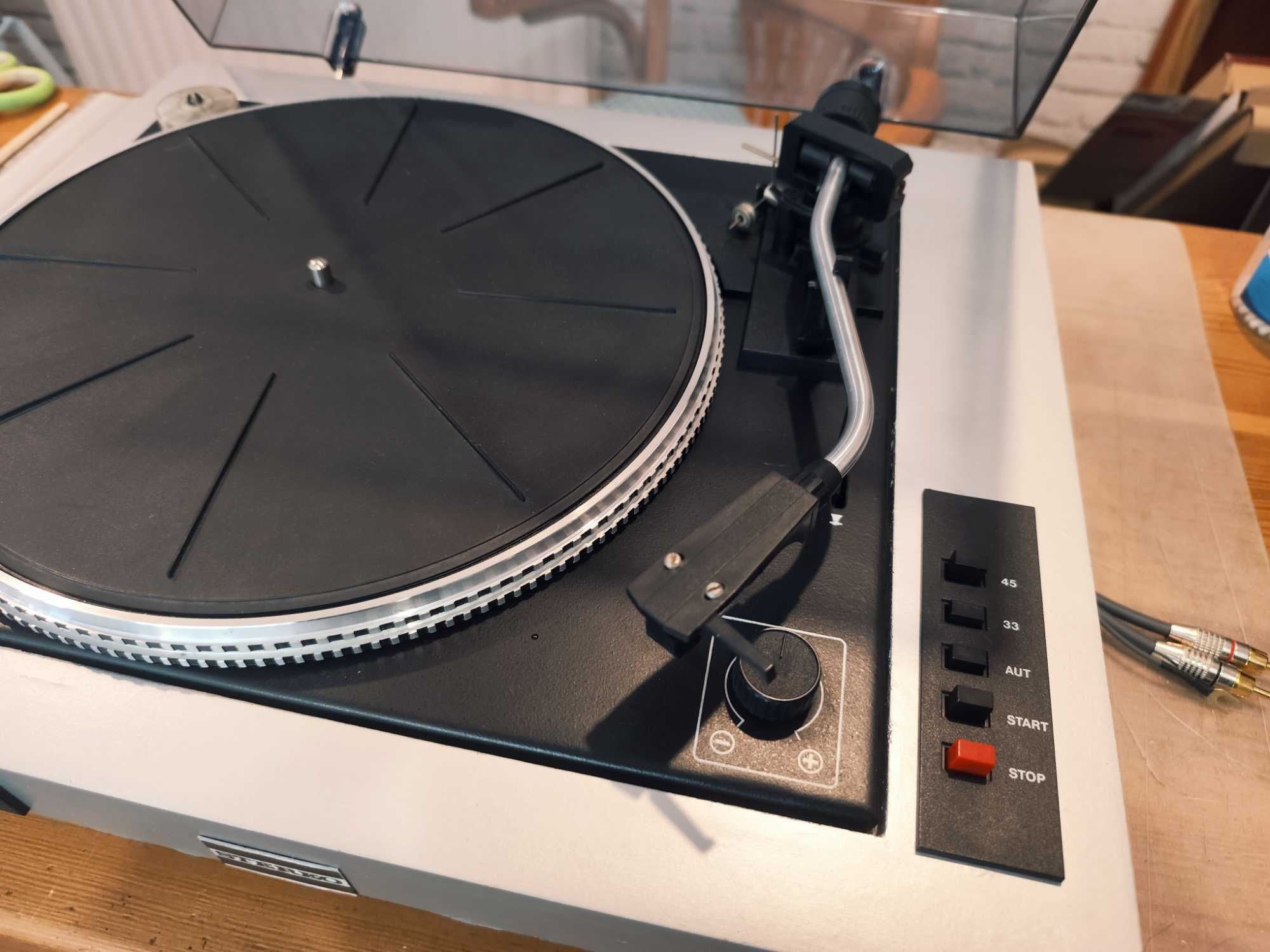 Gramofon UNITRA Bernard GS434