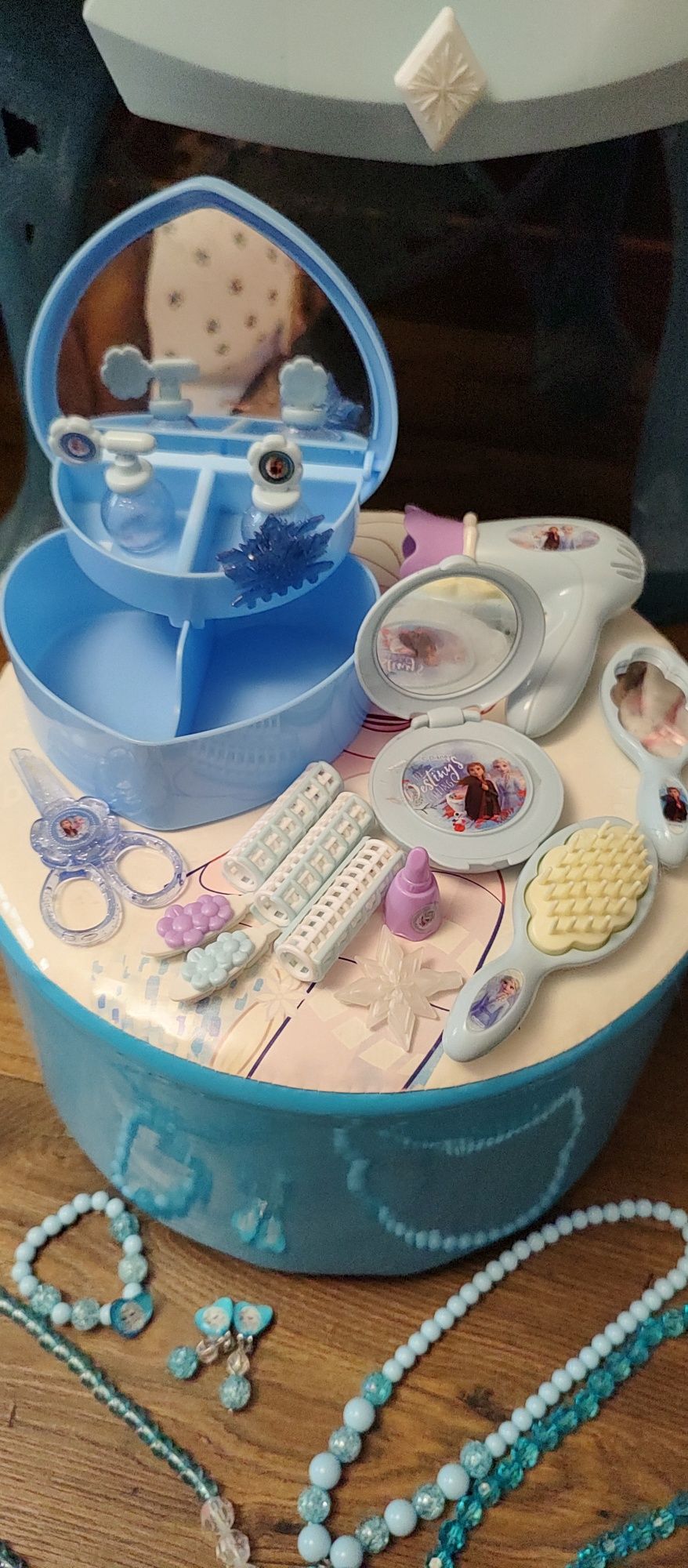 Grająca Toaletka Kraina Lodu - Elsa - Frozen + dodatki