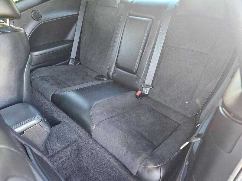 Dodge Challenger SXT Plus 2018