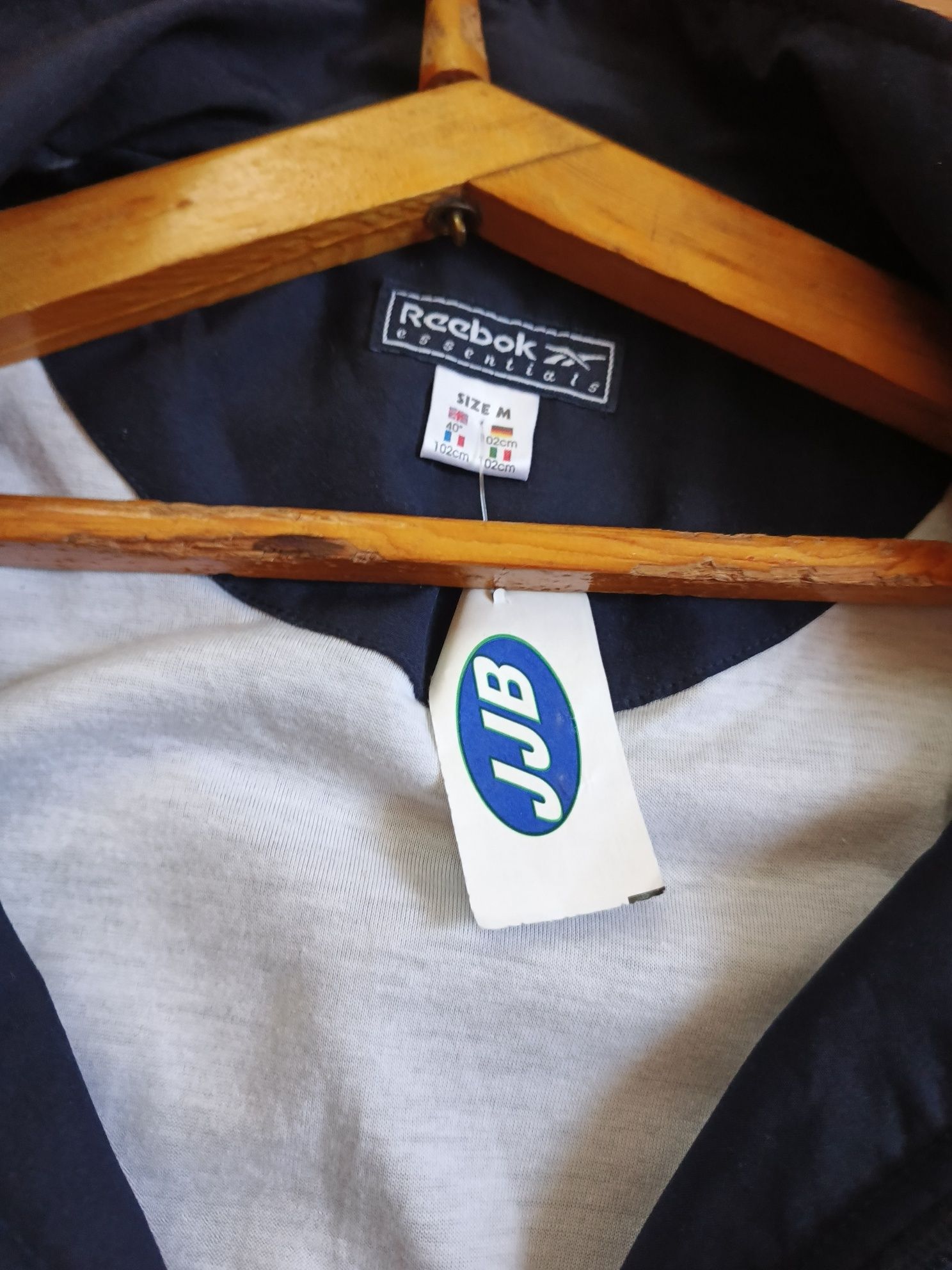 Продам нову вінтажну олімпійку Reebok essentials