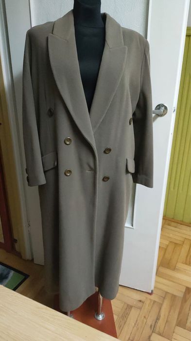 Dlugi plaszcz damski