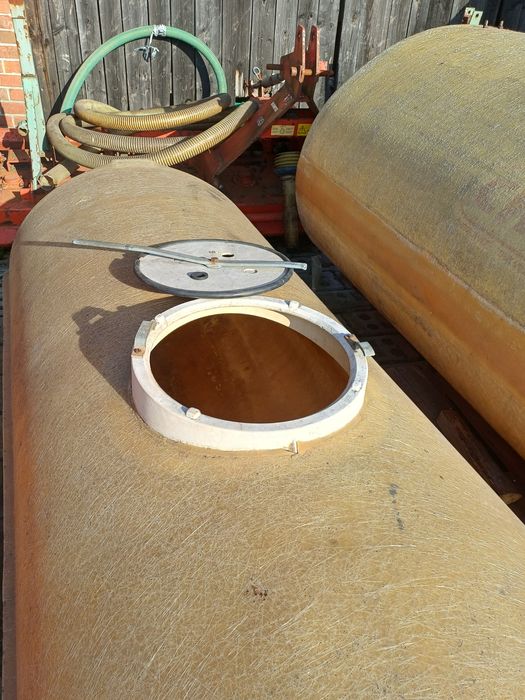 Beczka transportowa 1250 L z włókna szklanego