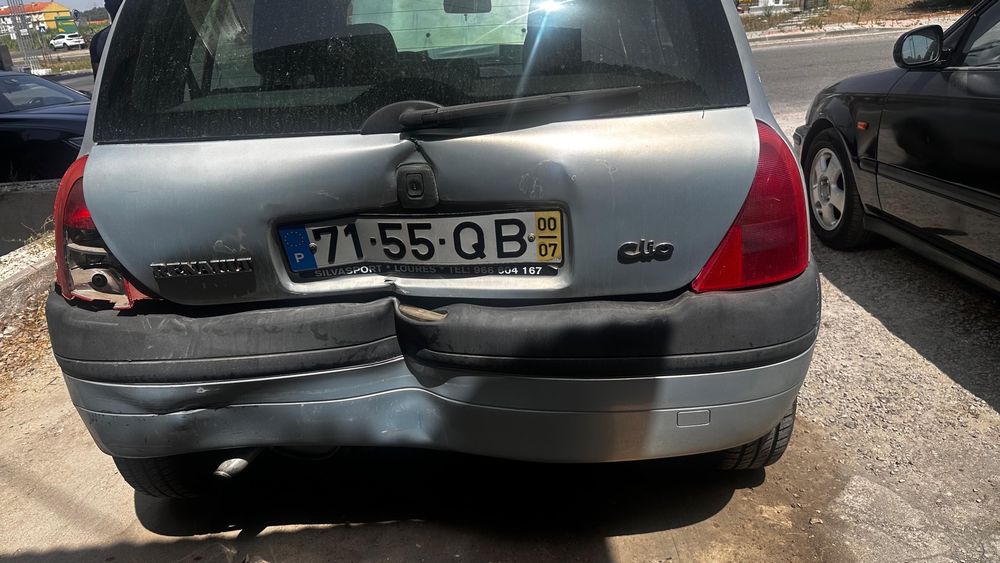 Renault Clio II - Gasolina | Ano 2000