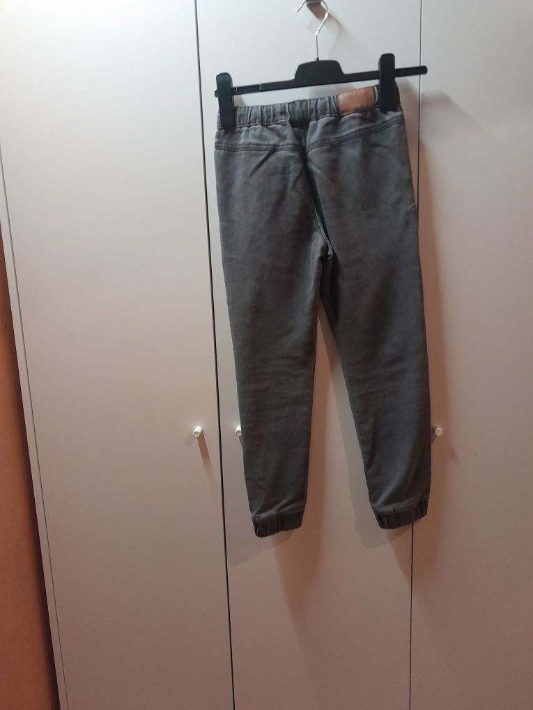 Spodnie jeans Sinsay r. 134