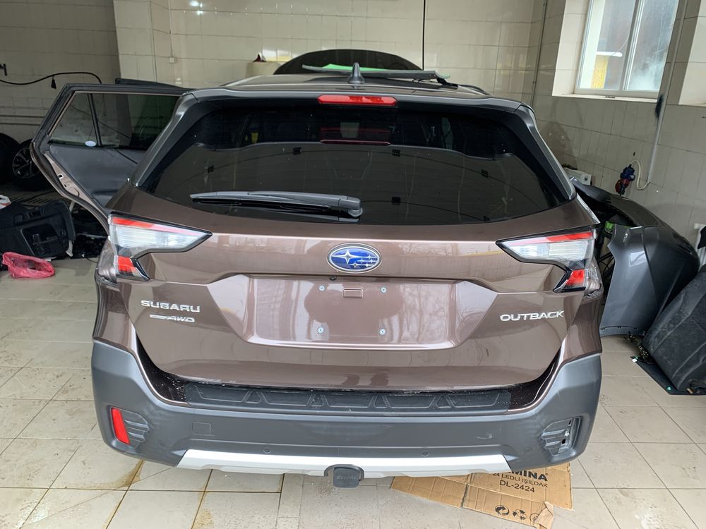 Subaru Outback 2020- крышка багажника всборе
