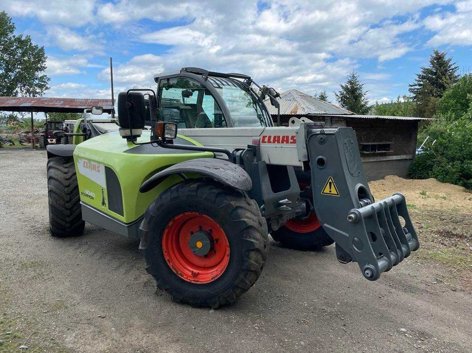 Łdowarka teleskopowa Claas Scorpion 9040