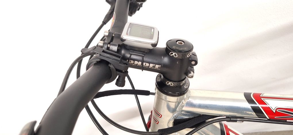 Bicicleta MTB CUBE