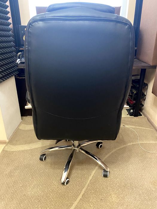 Офісне крісло Tehforward