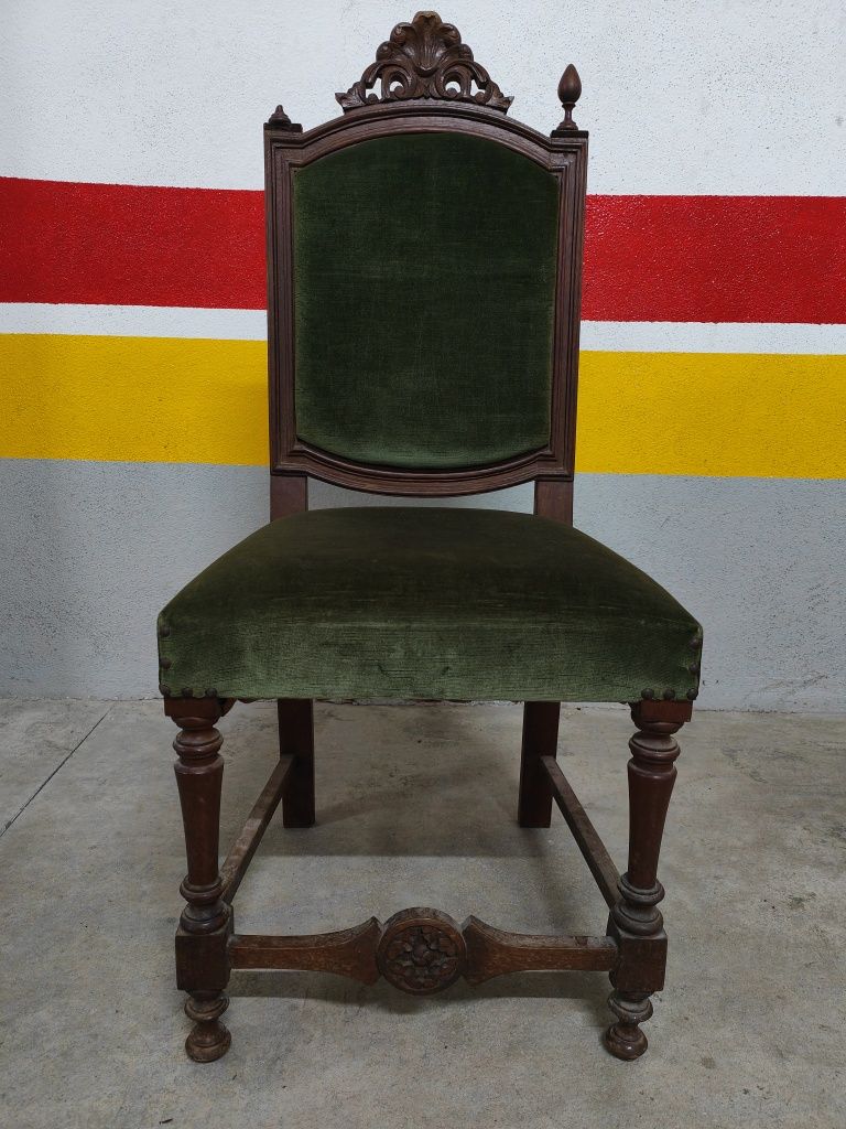 Cadeira antiga para restaurar