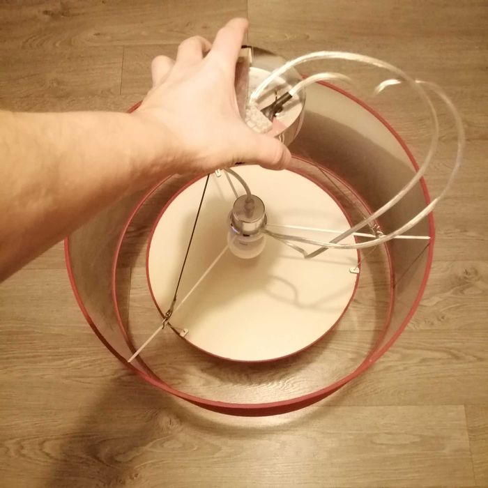 Lampa wisząca z czerwonym abażurem 50 cm