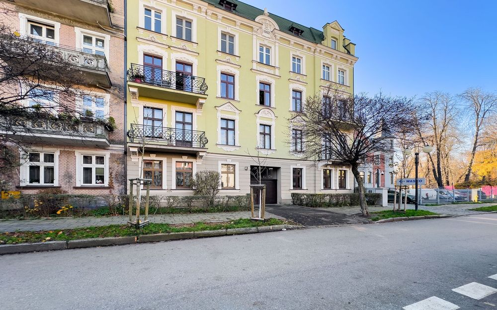 KWATERY PRACOWNICZE | 4 pokoje/12 łóżek z balkonem | centrum Gliwic