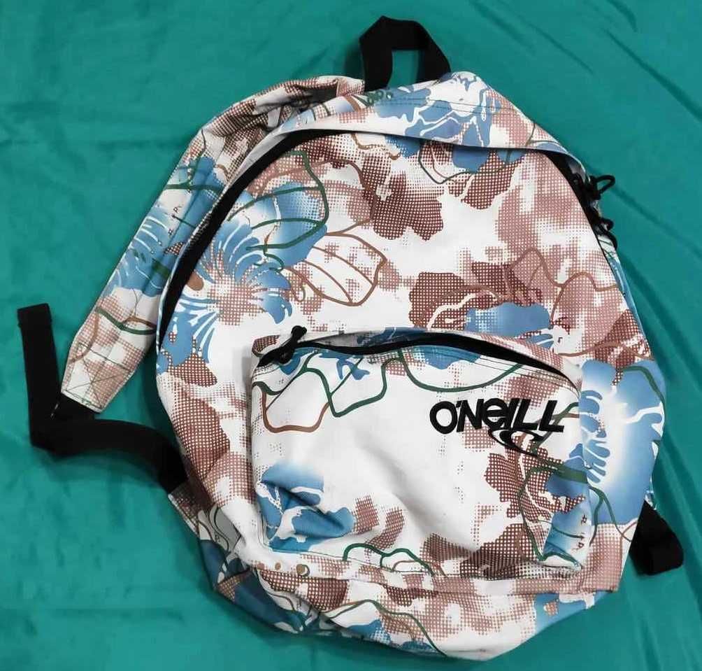 Mochila O'Neill.