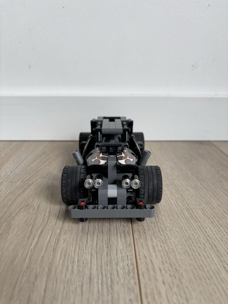 Lego technic wyscigówka zbiegów (42046)