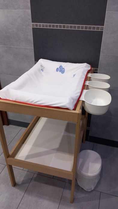 Przewijak ikea plus pojemniki