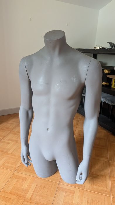 Manequim Masculino (meio corpo)