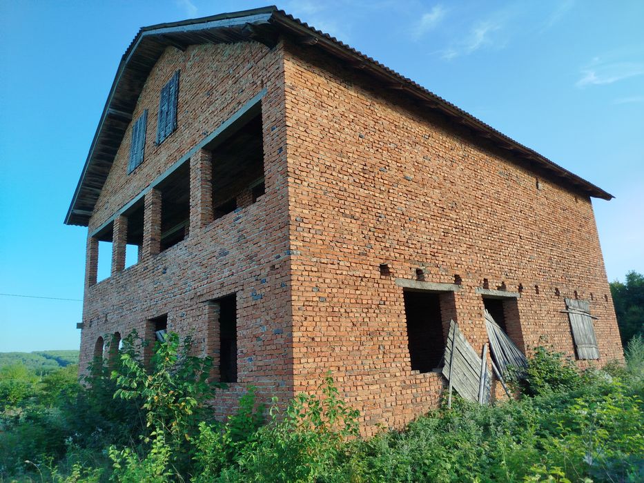 Продам незавершений будинок в Павлівці