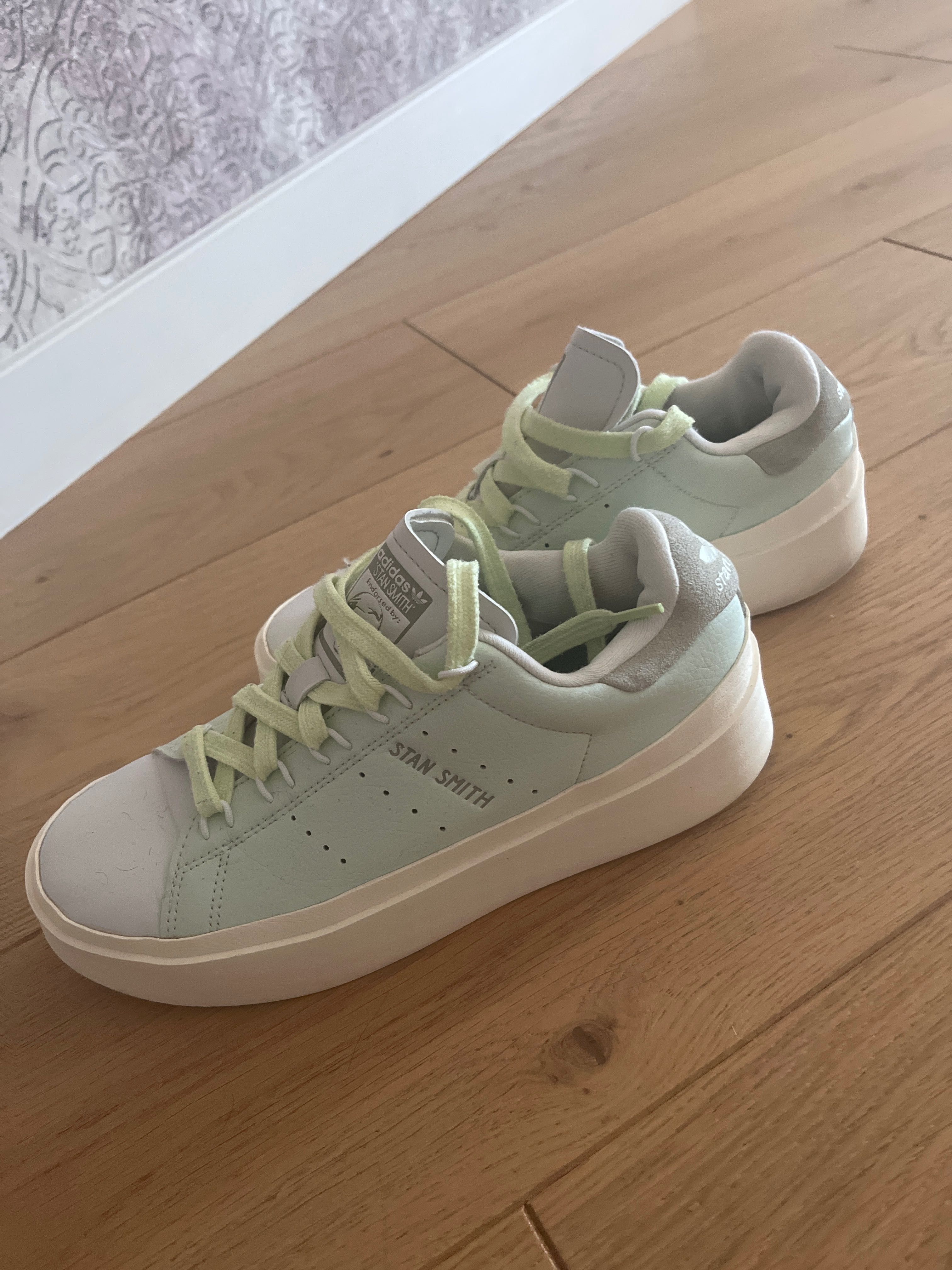 Adidas Stan Smith. Stan idealny na stopę 24 cm