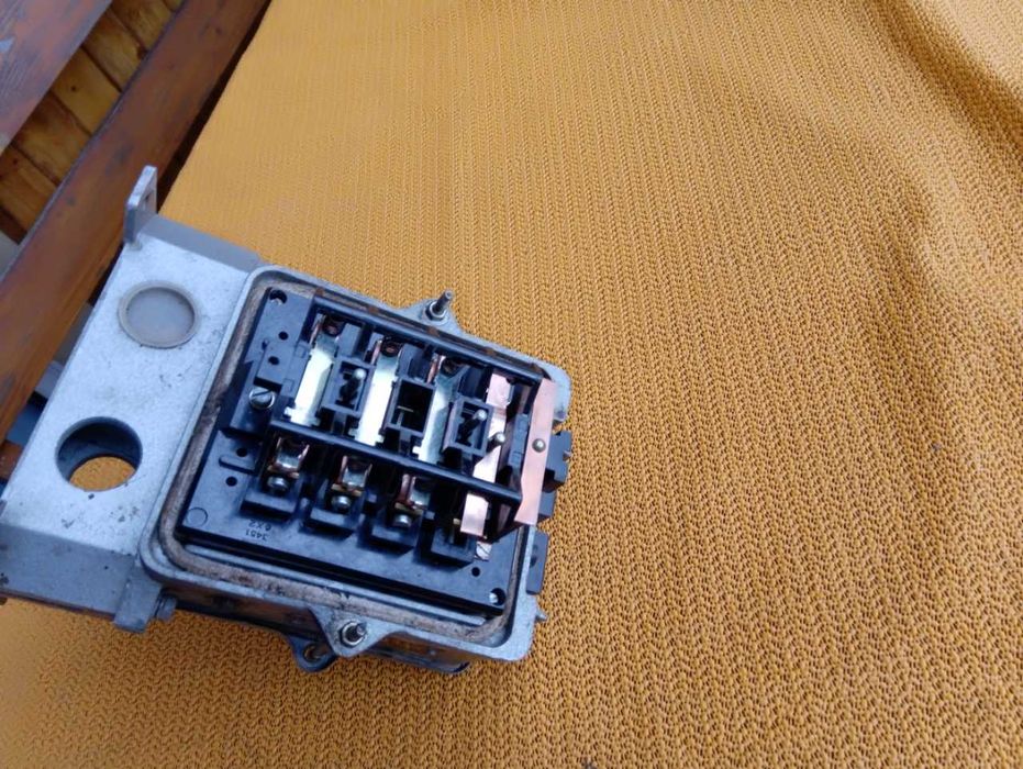 Wyłącznik olejowy GANZ MOL 28