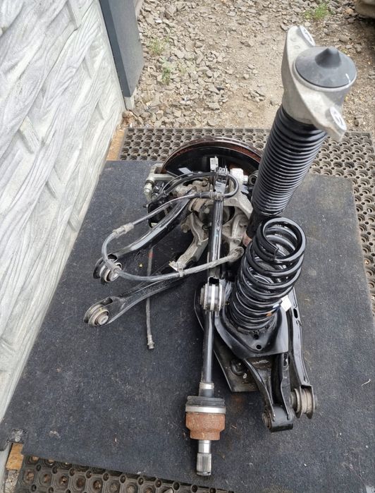 Hyundai IONIQ 5, KIA EV 6 ричаг, піввісь, цапфа, ступиця, амортизатор