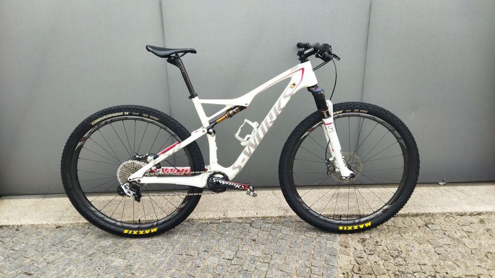 Bicicleta Specialized S-Works Epic WC 29