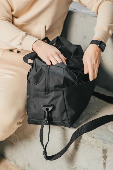 Якісна дорожня сумка, ремінь на плече