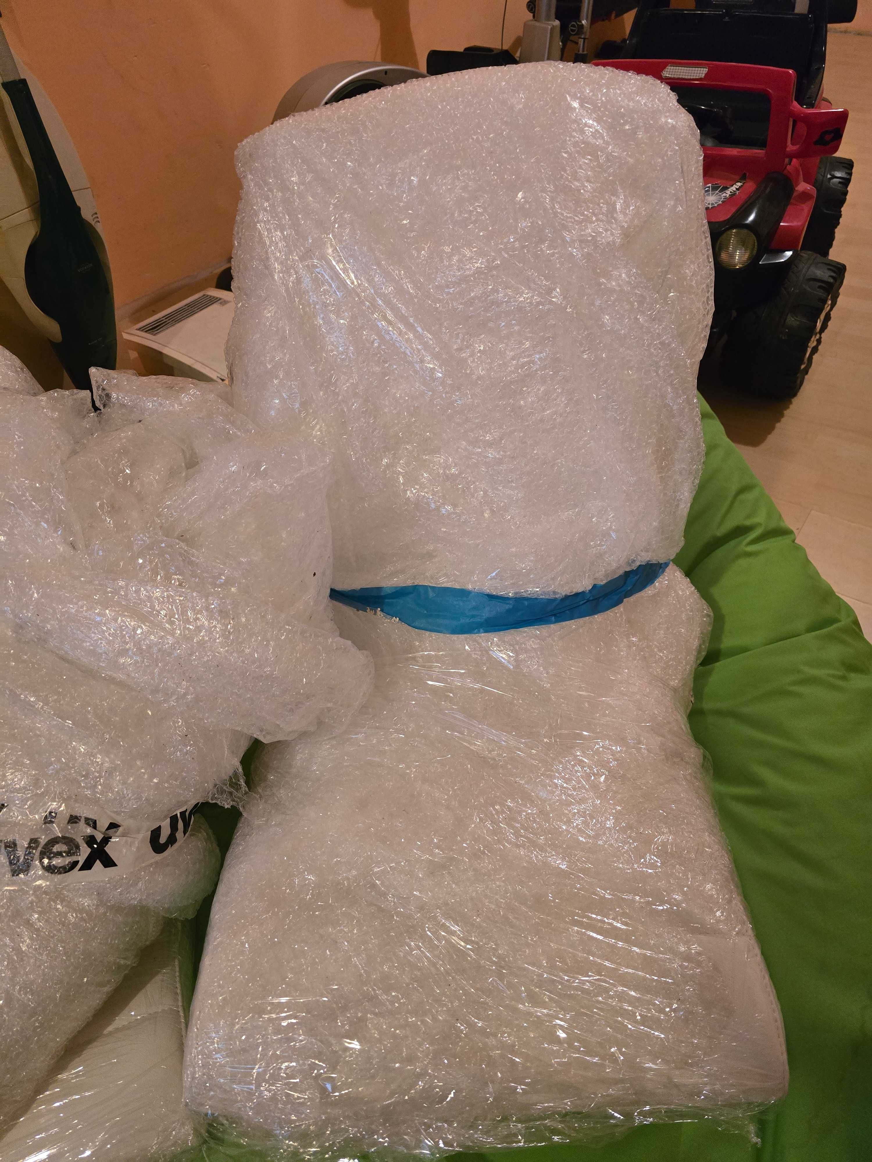 6x Biale Polyskowe Krzesla w *Super* Stanie