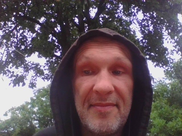 Потрібна доглядальниця за інвалідом 1 групи.