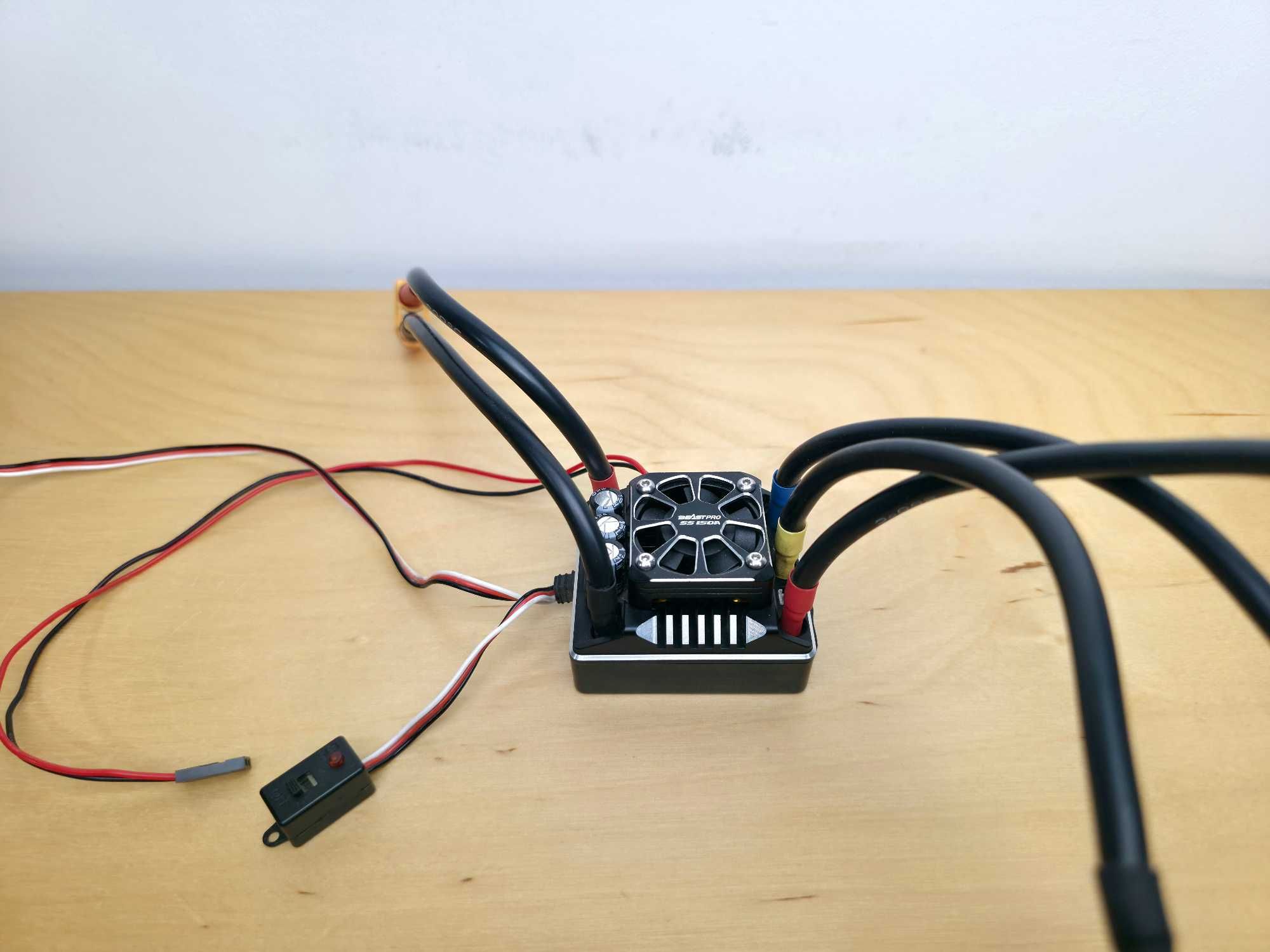 ZTW Beast PRO SS 150A 3-6S regulator do modeli RC