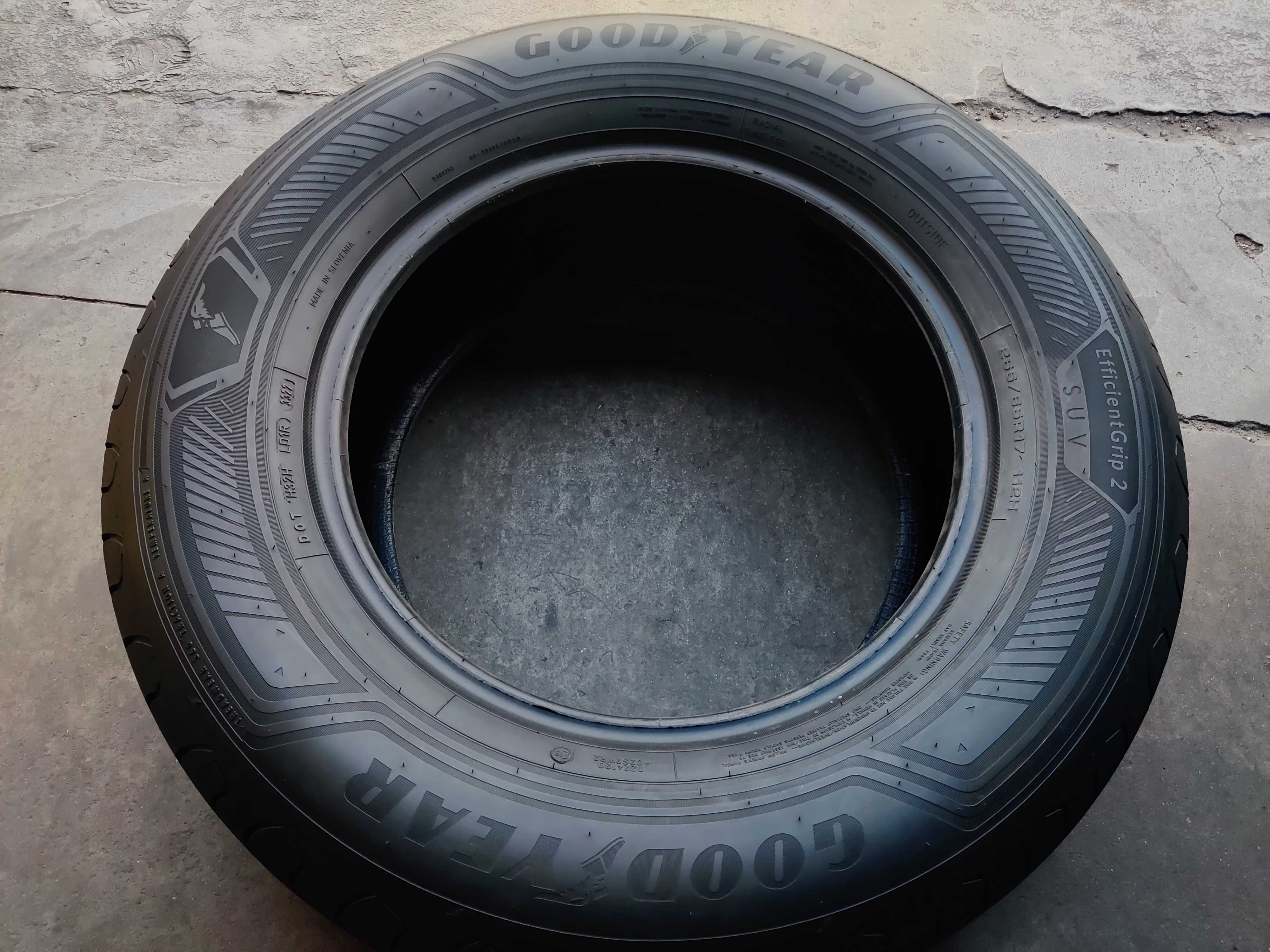 GoodYear EfficientGrip² R17 265 65 шини літні преміум класу в ідеалі