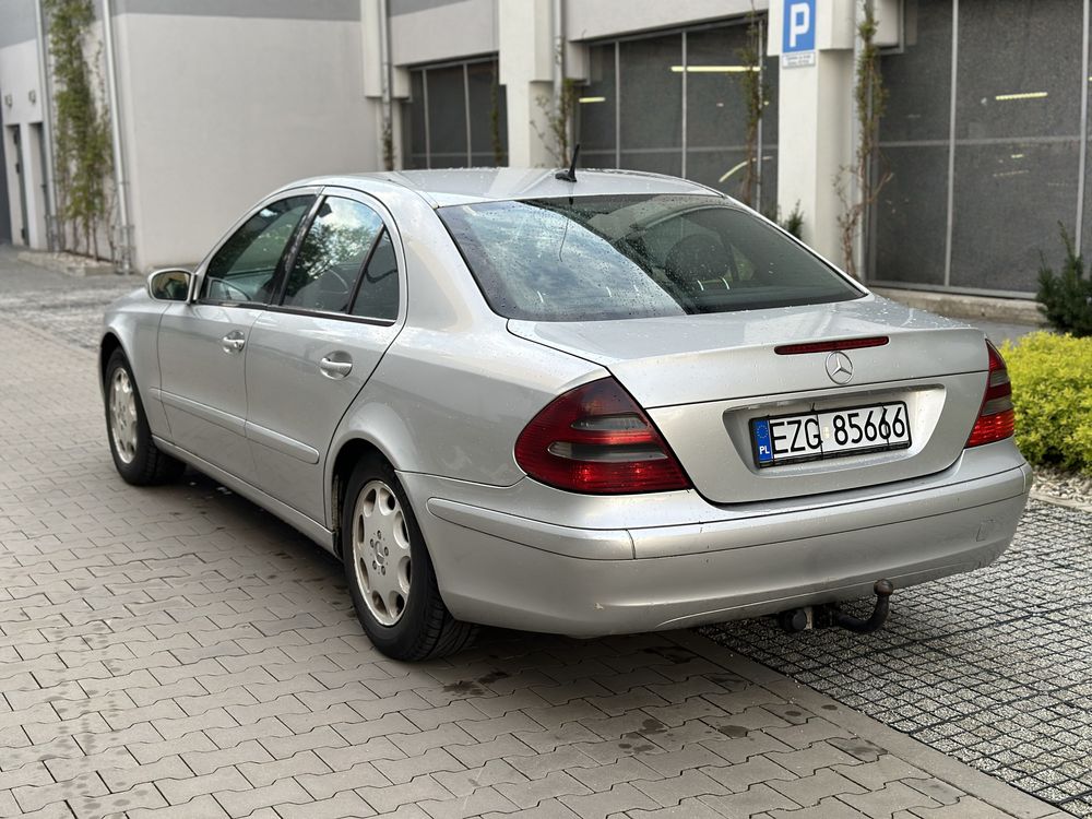 Mercedes-Benz w211