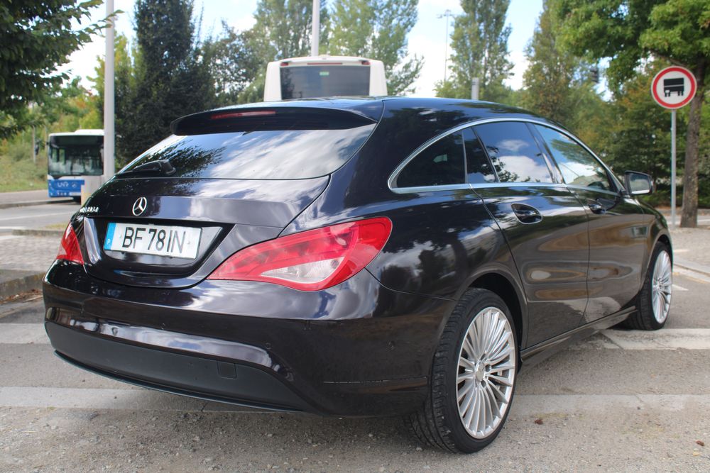 Mercedes CLA 180D Shooting Brake • Automático • 2015 • 115.000km