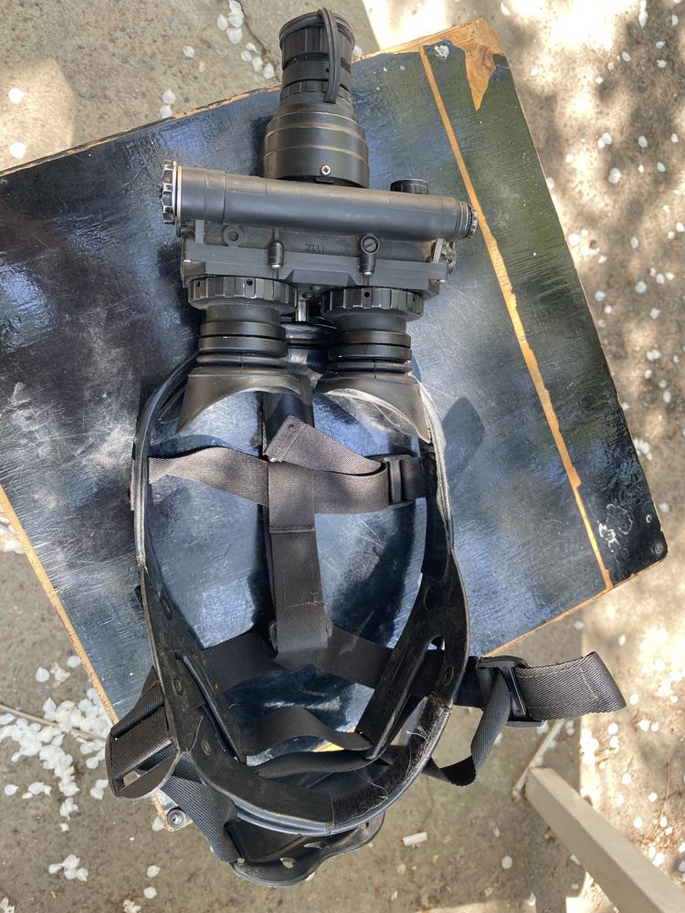 Прилад нічного бачення PVS 7 , Бінокуляр. Прибор ночного видения.