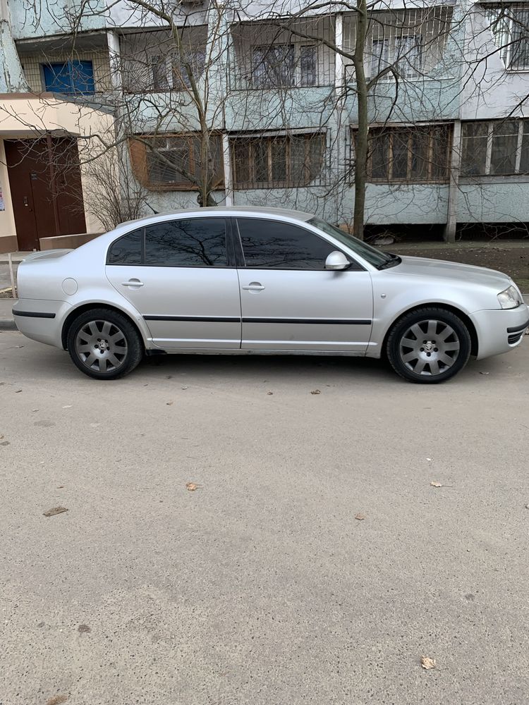 Продам SKODA SUPERB 2006 року , 1.8