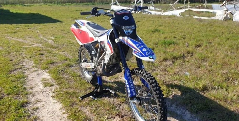 BMW G 450 X Factory Replica