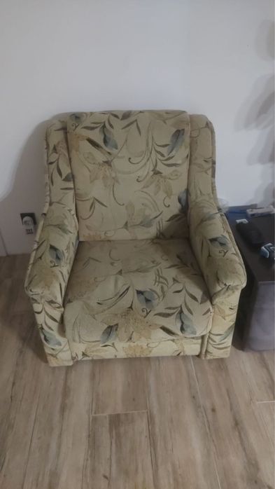 Розкладне крісло-ліжко