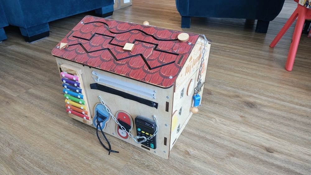 Mój domek tablica manipulacyjna