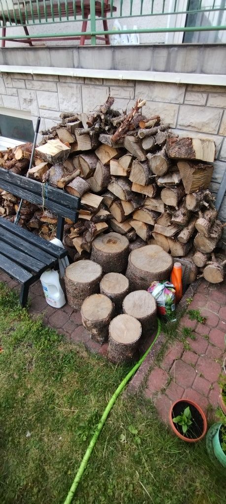 Drewno Drzewo na opał do kominka
