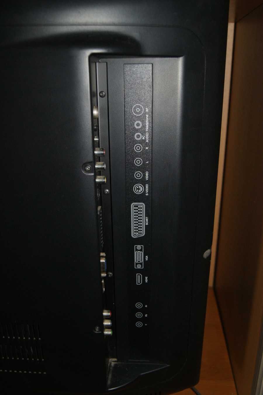 Telewizor LCD 32" model NM3231 z pilotem działa w 80%