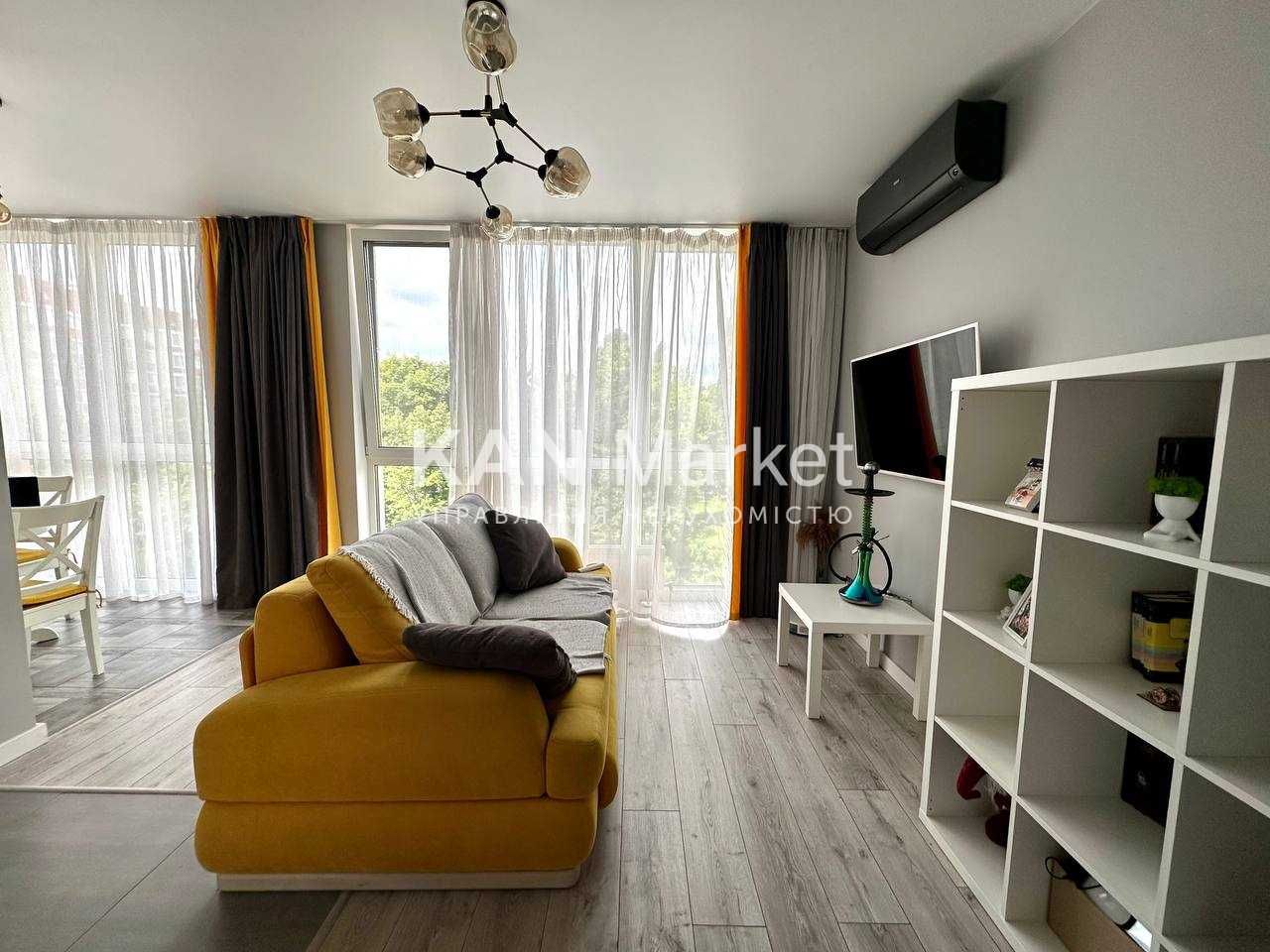 Продаж світлої 2к квартири 55 м² з ремонтом у Файна Таун