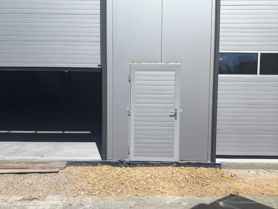 Drzwi jednoskrzydłowe | RAL 9005 Srebrny | BRAMSTEEL | Samozamykacz