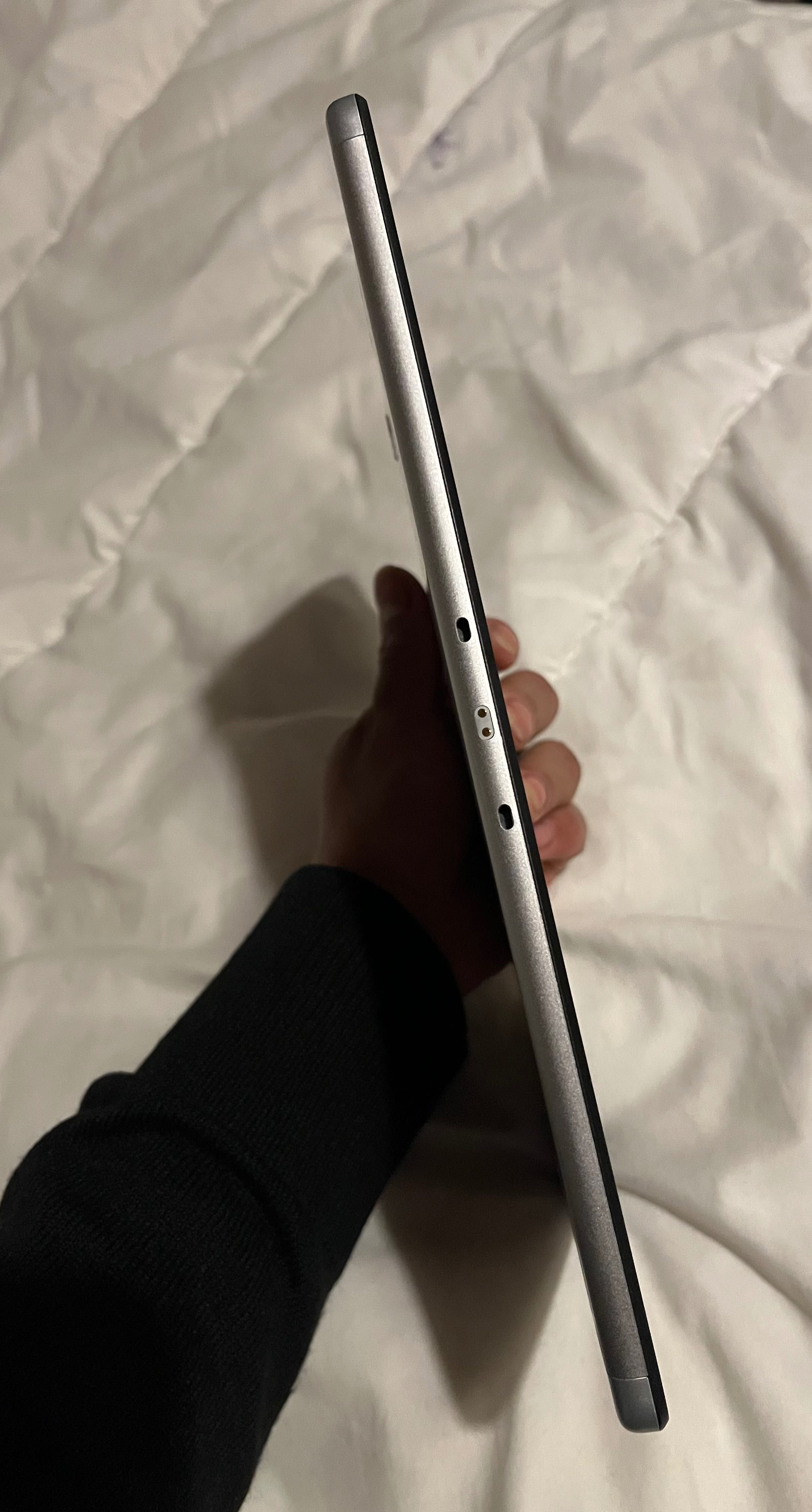 Lenovo tab M10 HD