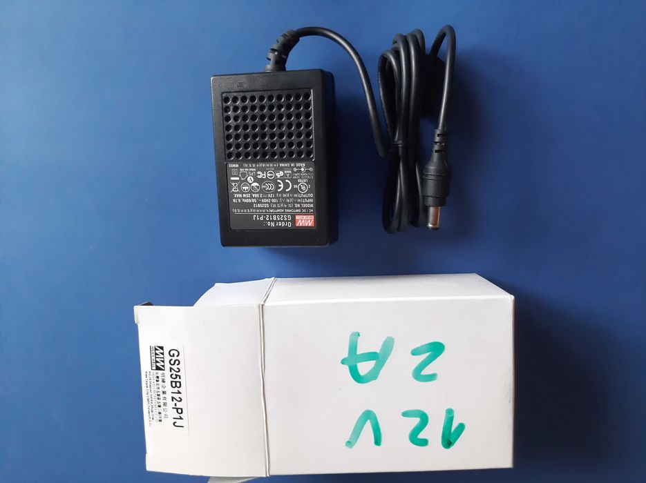 Alimentador 12VDC 2A