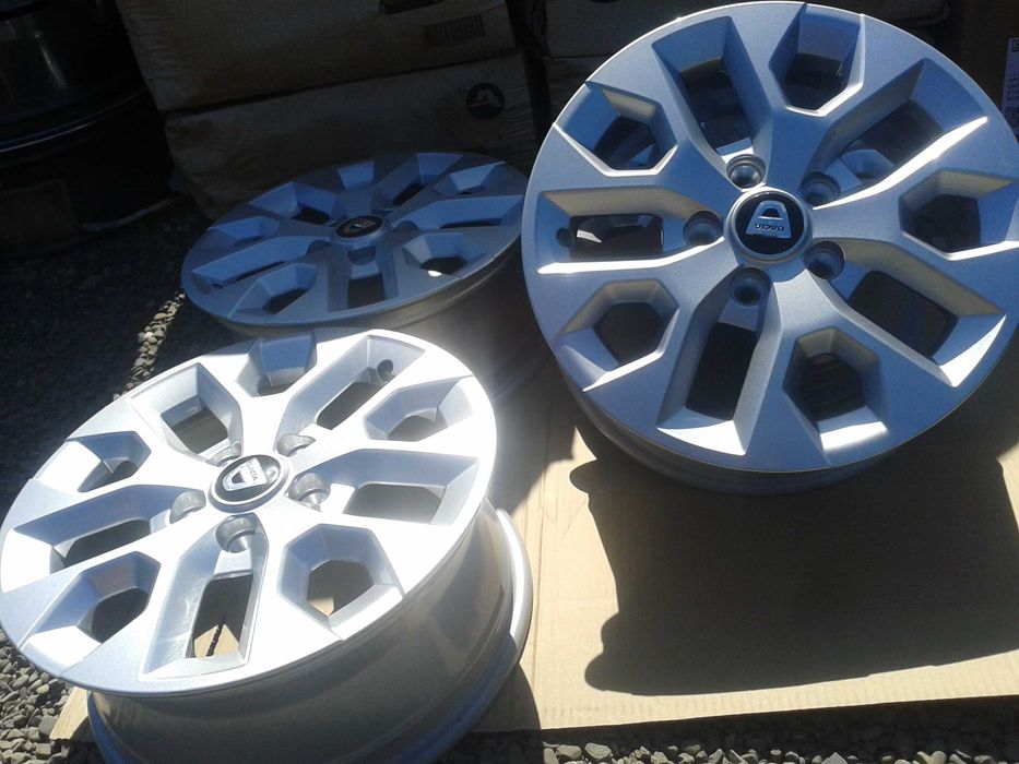 oryginalne r16 nowe felgi dacia duster renault megane 5x114,3 scenic