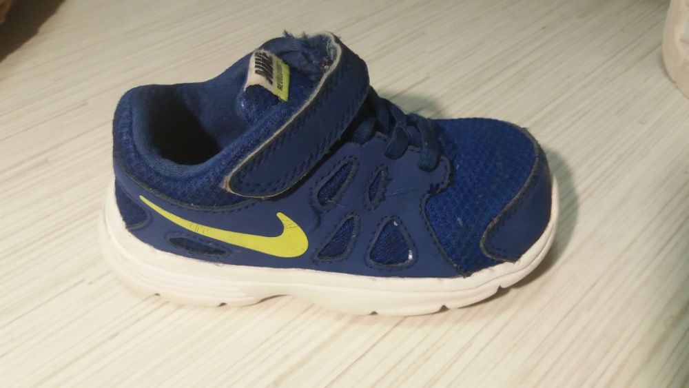 Кроссовки Nike 23р