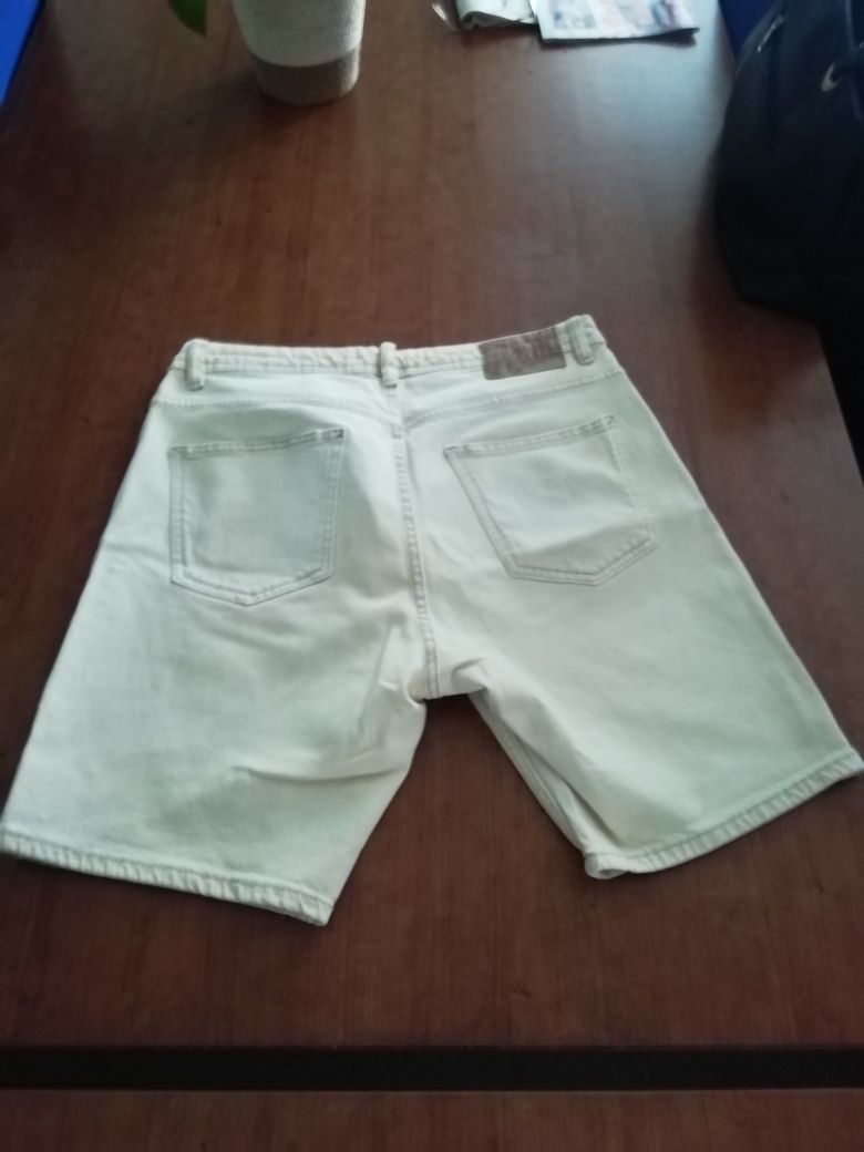 Calções Zara Tam. 42