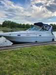 Sprzedam łódź Cruiser Yachts 3075 express z 2001 roku.