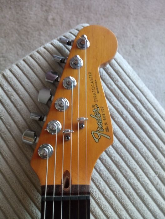 Fender Stratocaster Deluxe 1997